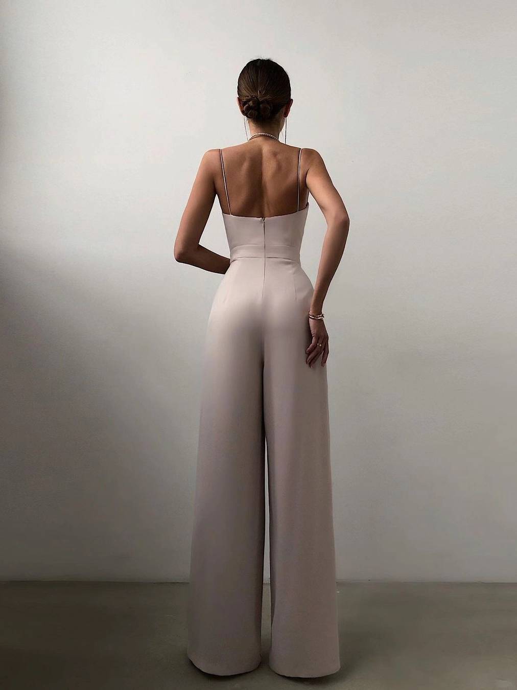 Suspender Tight Waist Straight Mopping Minimalist Jumpsuit