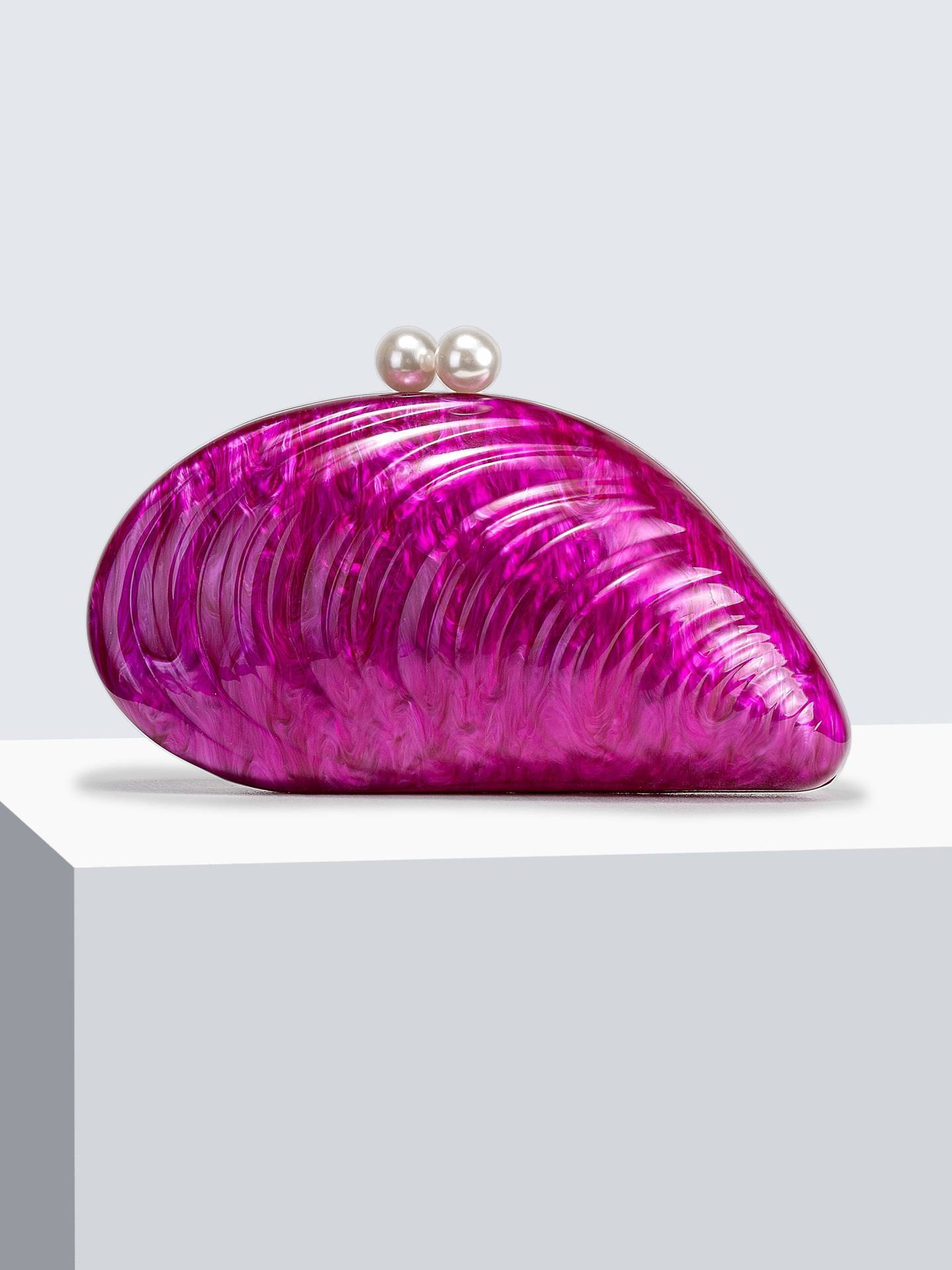 Shell Element Clutch Chain Bag