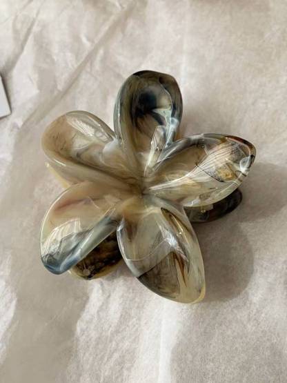 Colored Flower Hairpin