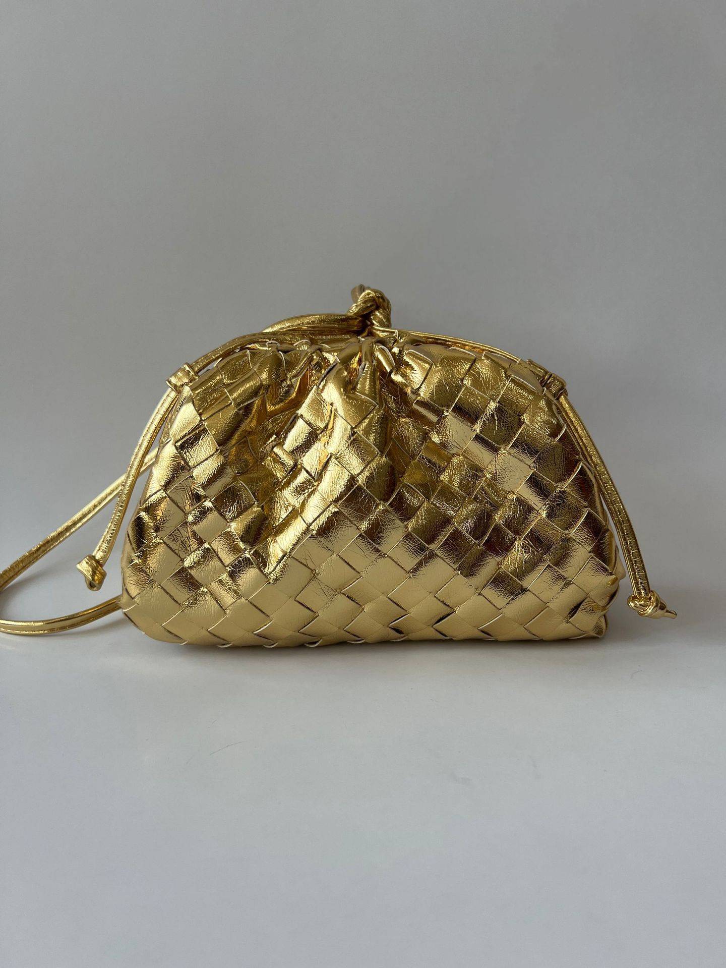 Minimalist Hand-Woven Clutch Shoulder Bag