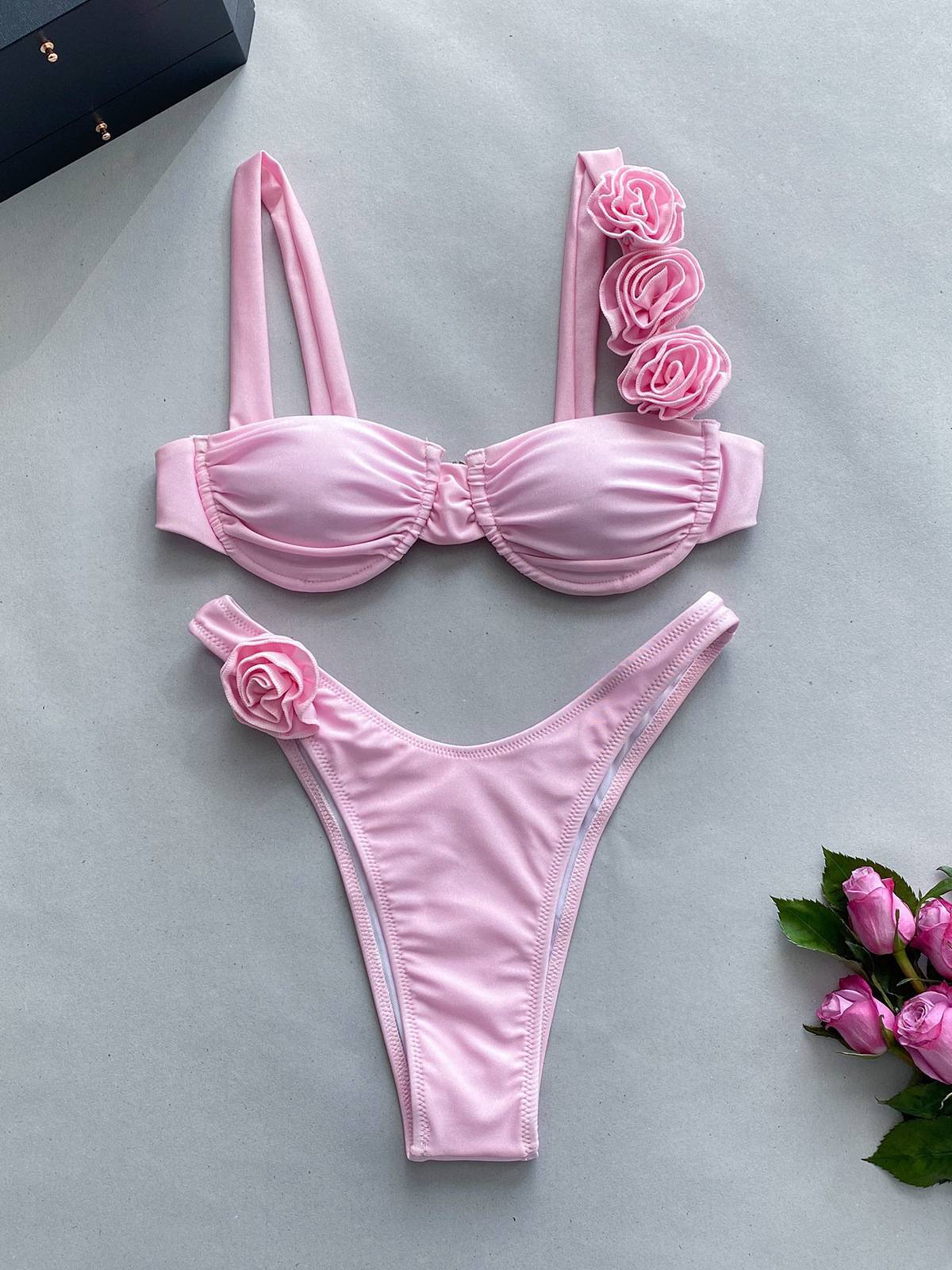 Three-dimensional Flower Bikini Two-piece Swimsuit
