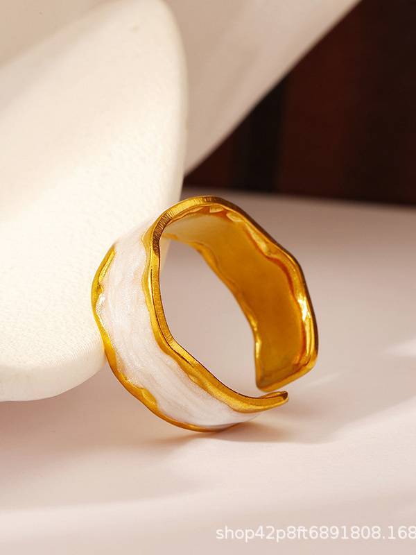 Unique Splicing Ring