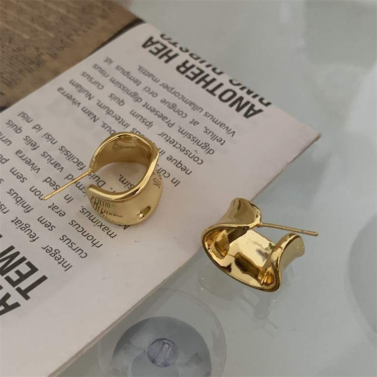 Sexy Curved Geometric Earrings