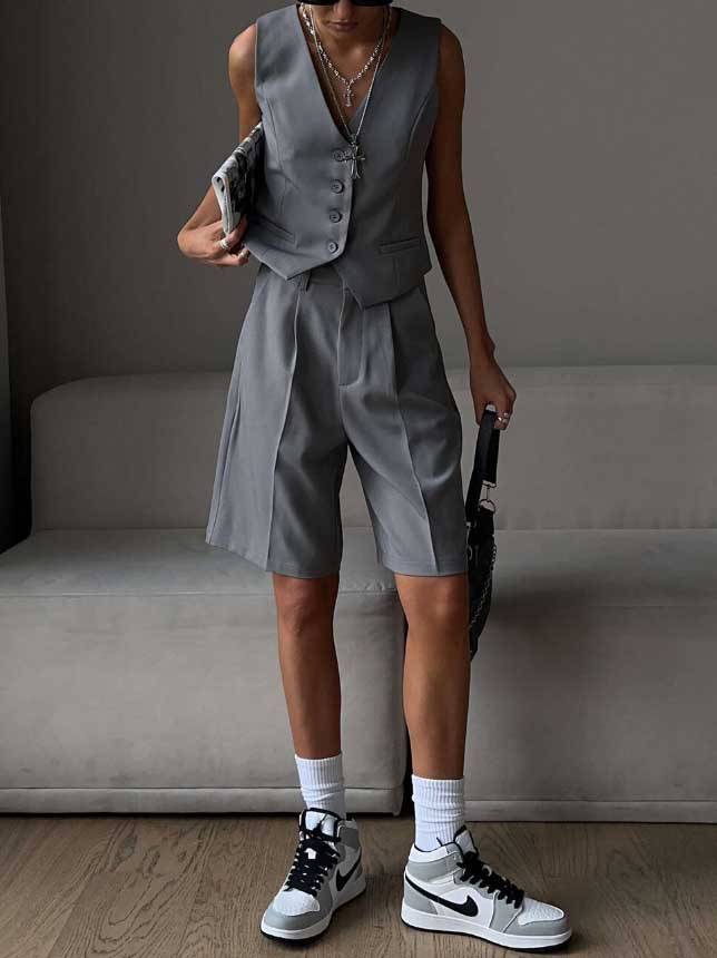 Minimalist Vest And Shorts Suit-Shorts
