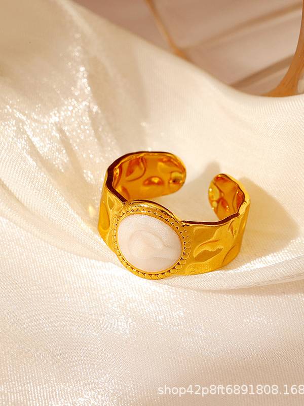 Unique Splicing Ring