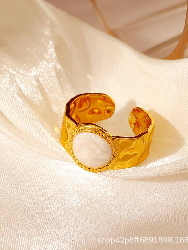 Unique Splicing Ring