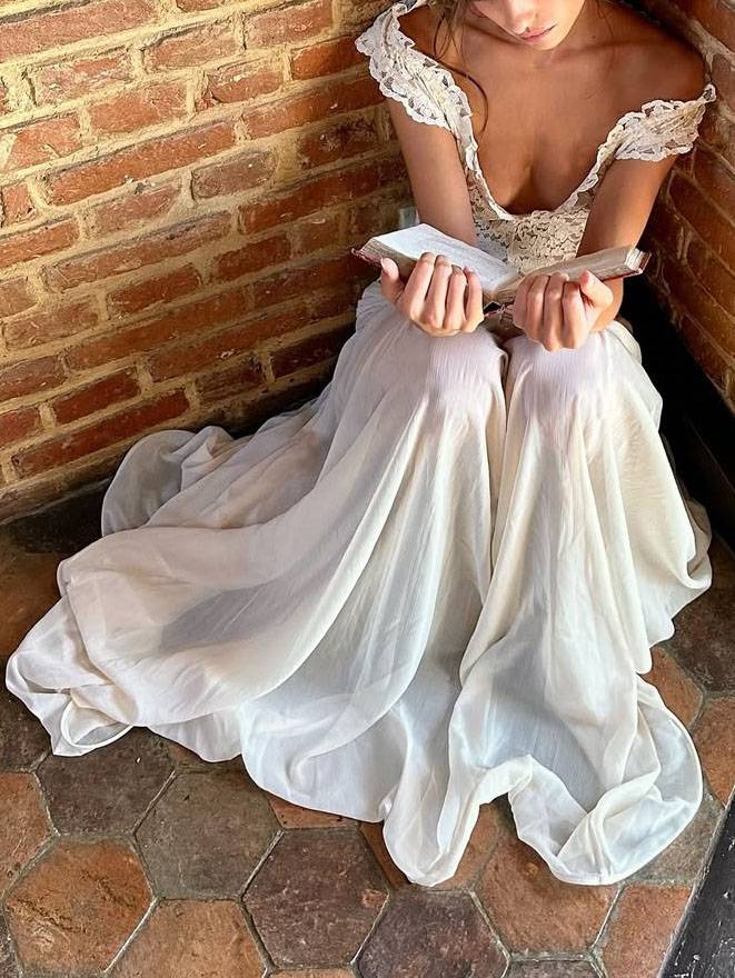 V-Neck Lace-Splicing Maxi Dress