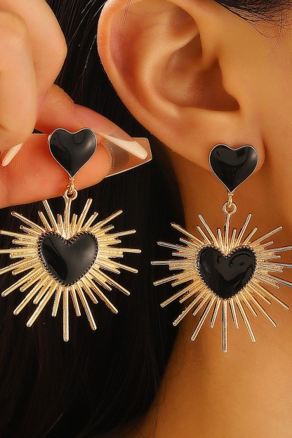 Geometric Thorn Heart Earrings