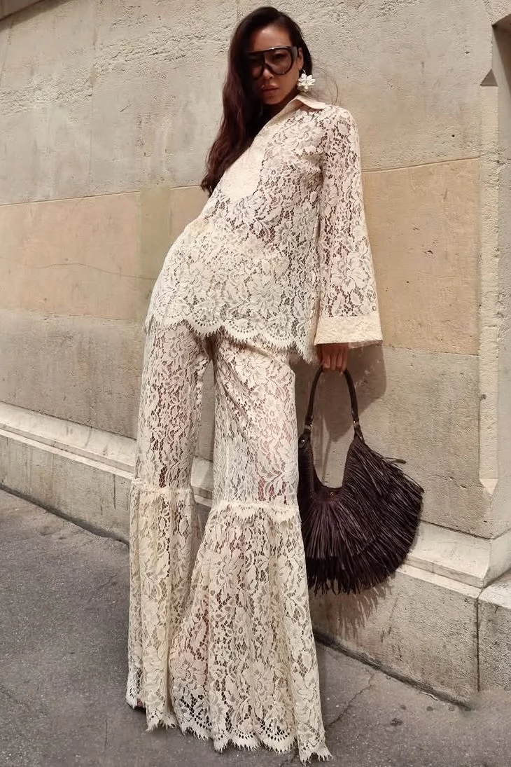 Vintage Floral Lace Long Sleeve Tunic Top and Flared Wide Leg Pants Set [erp-image:0ca8a3e435e667c1fecf0b17]