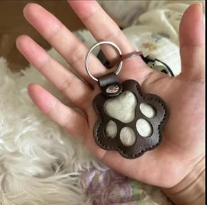 💖Leather Pet Memorial Keychain  🐾 Keep Their Memory Close, Always