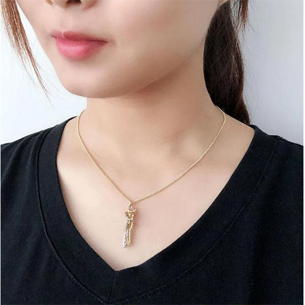 Inseparable Couple Hug Necklace, Unisex Lovers Hugging Pendant Necklace
