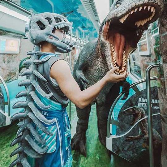 🦖✨Spooky Skeleton Dinosaur Mask🎭 Plush Head-to-Spine Halloween Costume