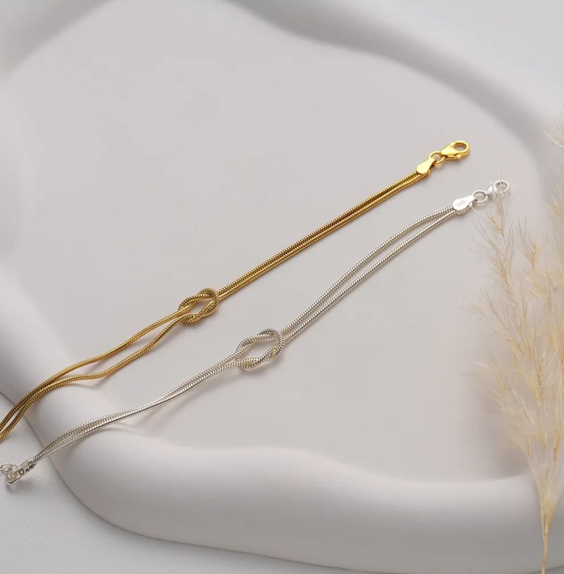 Gift To Friends Friendship Knot Bracelet