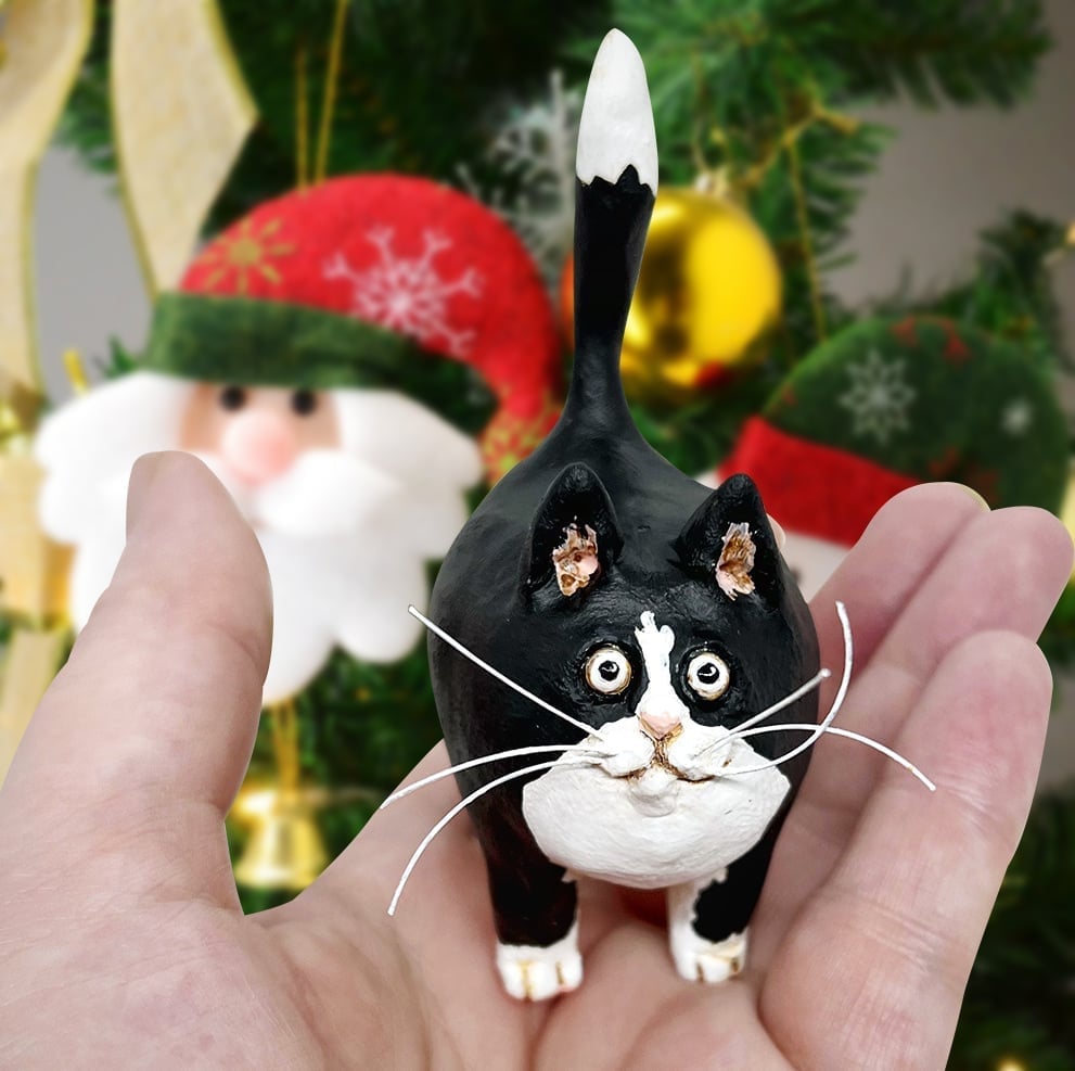 Kitty Ciniature Sculpture