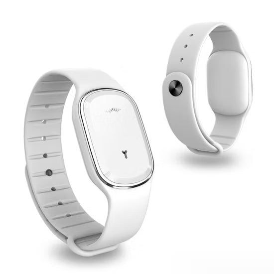 Ultrasonic Mosquito Repellent Bracelet with Adjustable Silicone Band and 130-Hour Battery