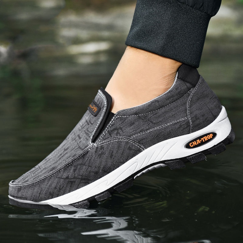 Men's  Slip-On Orthopedic Shoes– Arch Support Sneakers for Casual Shoes, Lightweight Walking Shoes for Foot and Heel Pain Relief