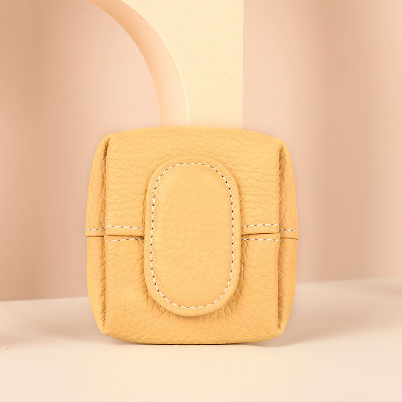 Premium Leather Mini Coin Wallet – Easy Access