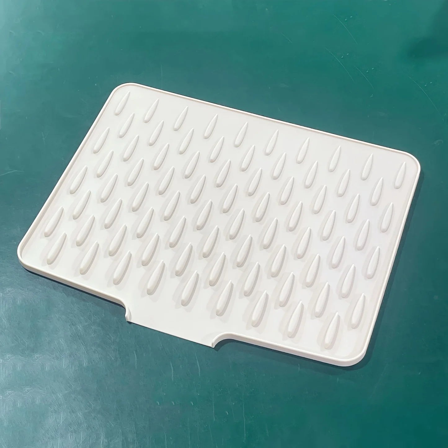 SlopeFlow Pro DryMat: Heat-Proof Silicone Drain Board with GripGuard Tech