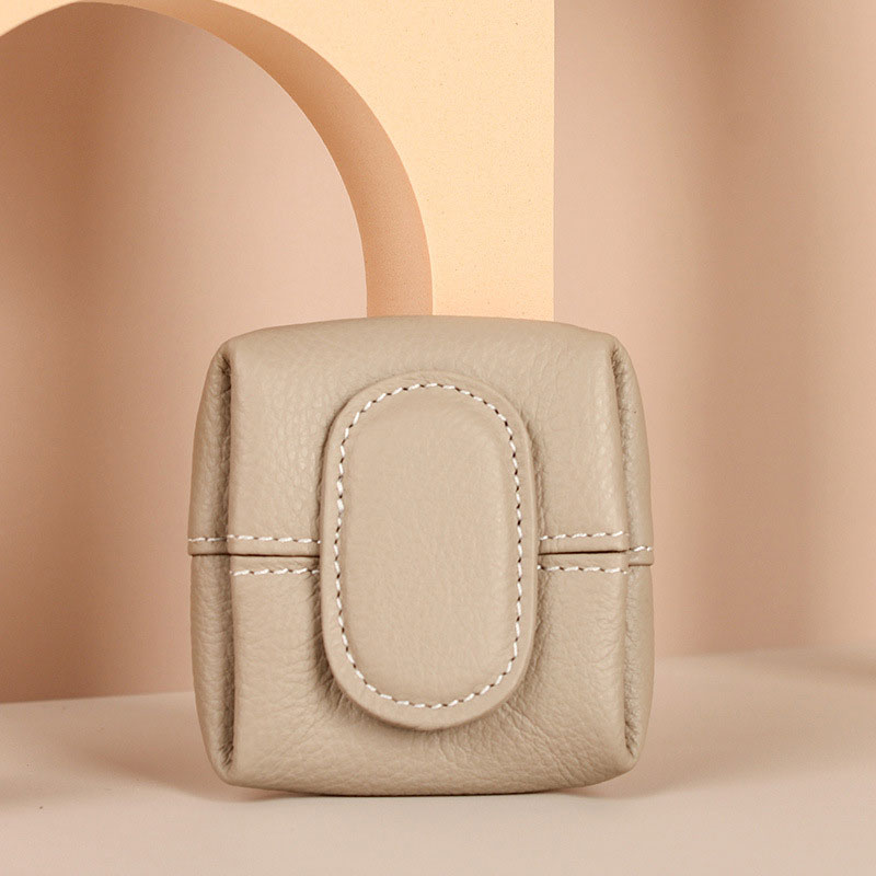 Premium Leather Mini Coin Wallet – Easy Access