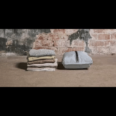 Travel Smart! Vacuum Storage Set Saves 60% Space 