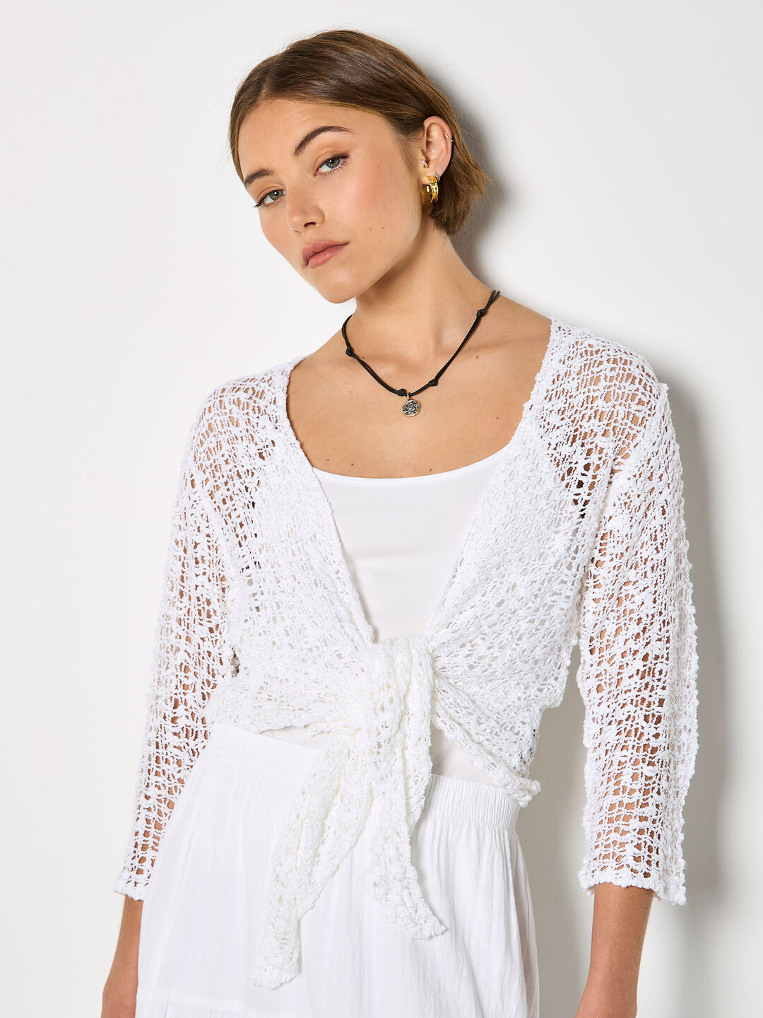 White mesh corn knitted shoulder coat