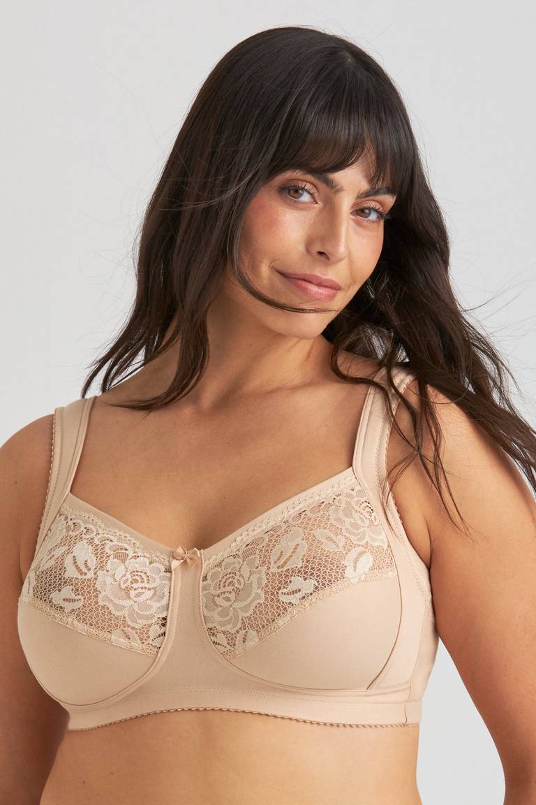 Triumph – Σετ των 4 (75B–115F) 💝💝💝 Σουτιέν με δαντέλα