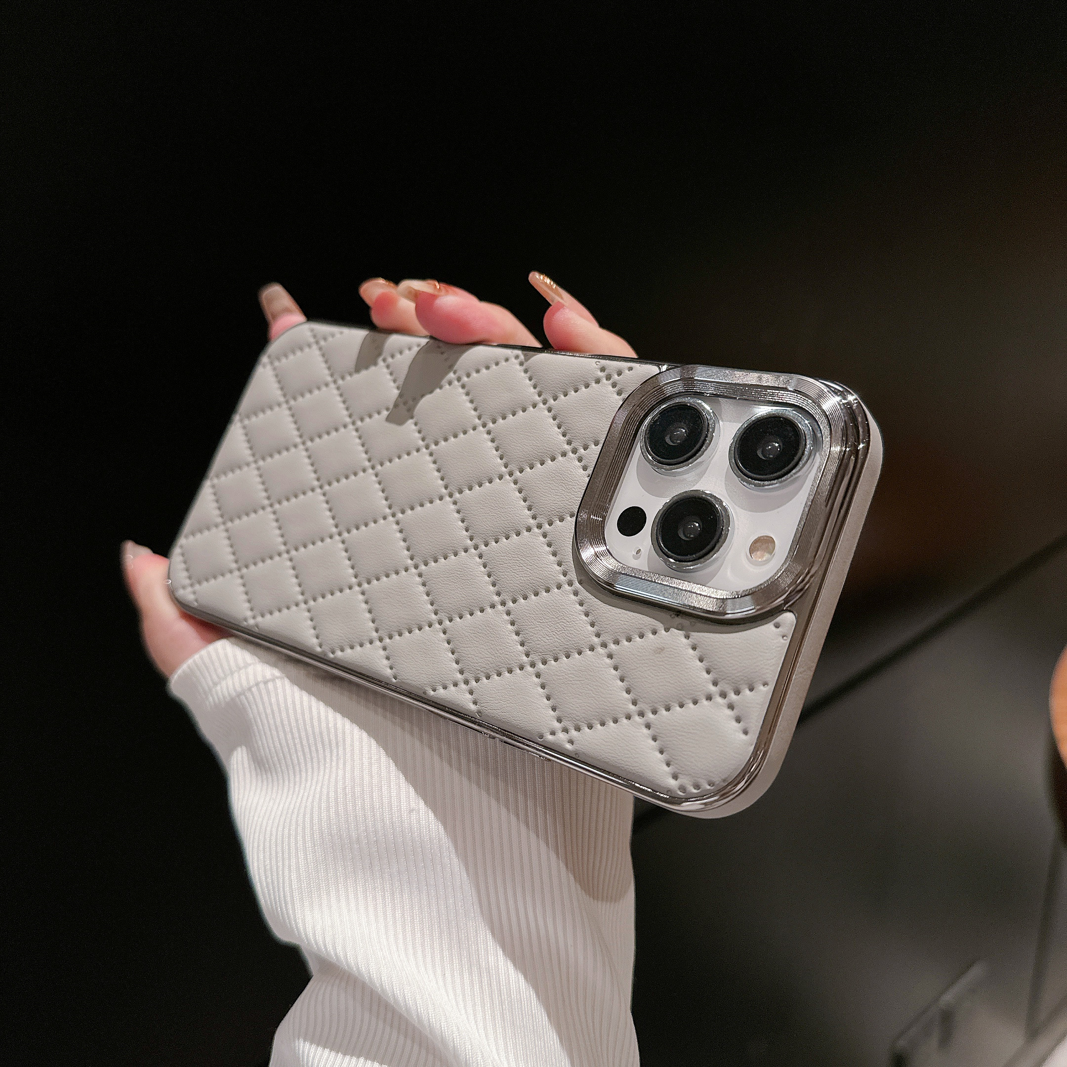 Luxury Leather 3D Diamond Shockproof Soft Metal Case for iPhone 16 15