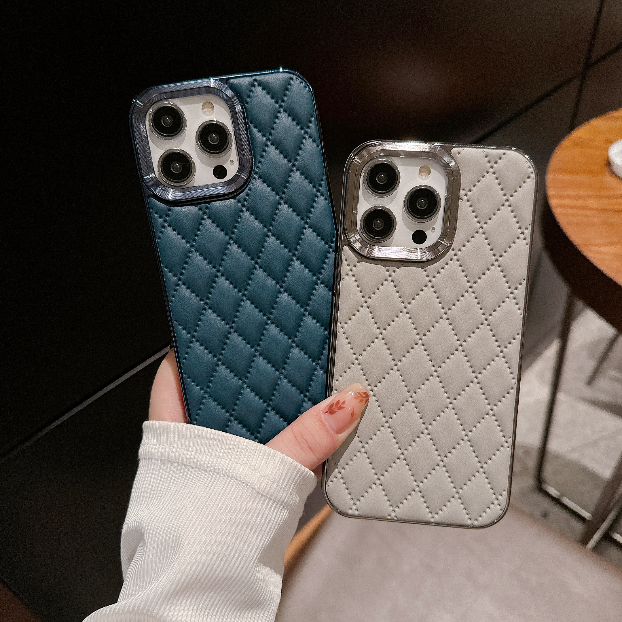 Luxury Leather 3D Diamond Shockproof Soft Metal Case for iPhone 16 15