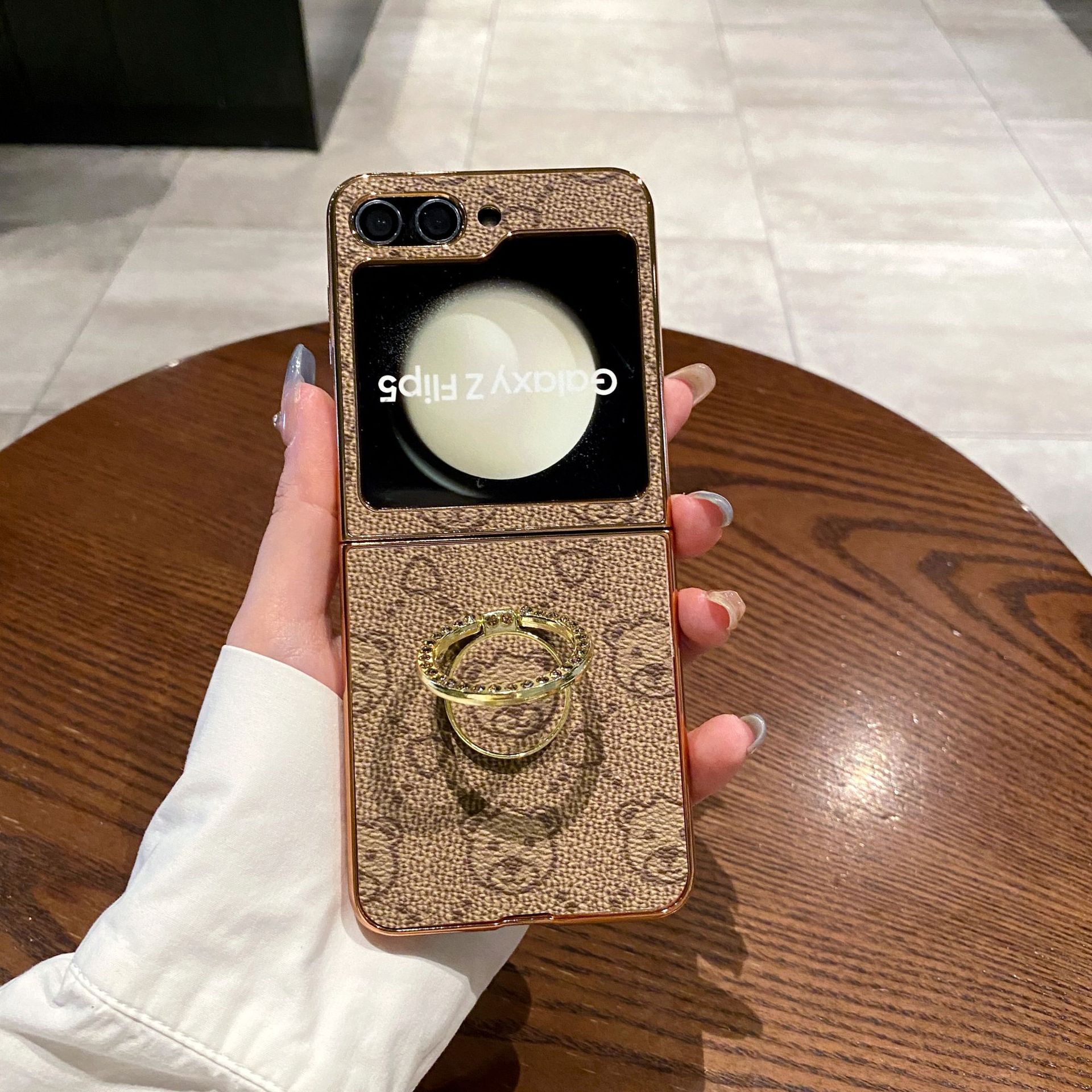 Retro Vintage Leather Pattern Phone Case for Samsung Galaxy Z Flip 5 4 3 