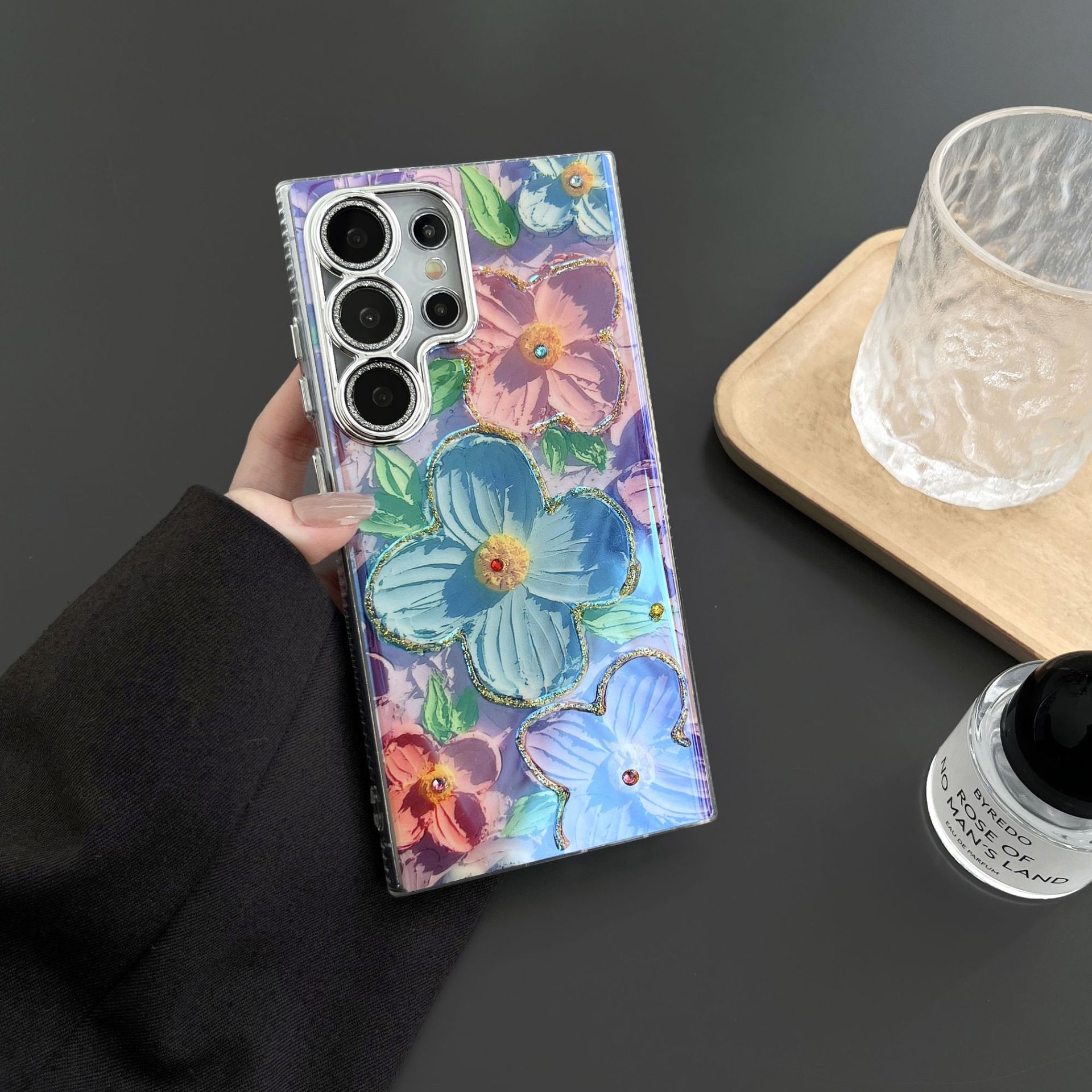 Luxury Flower Pattern Glitter Laser Colorful Phone Case With Wrist Strap For Samsung Galaxy S24 Ultra Plus
