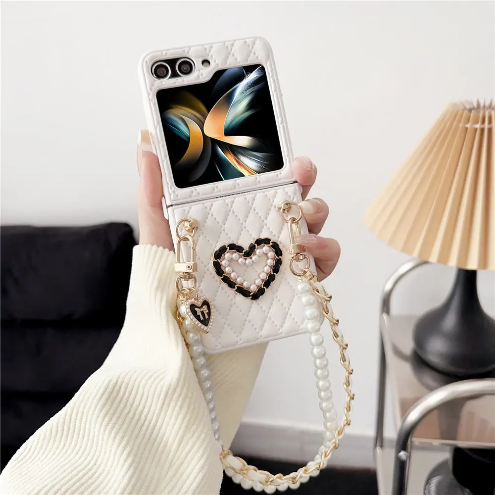 Fashion Rhombic Pearls Hand Strap Rope 3D Love Leather Case For Samsung Galaxy Z Flip 5 4 3