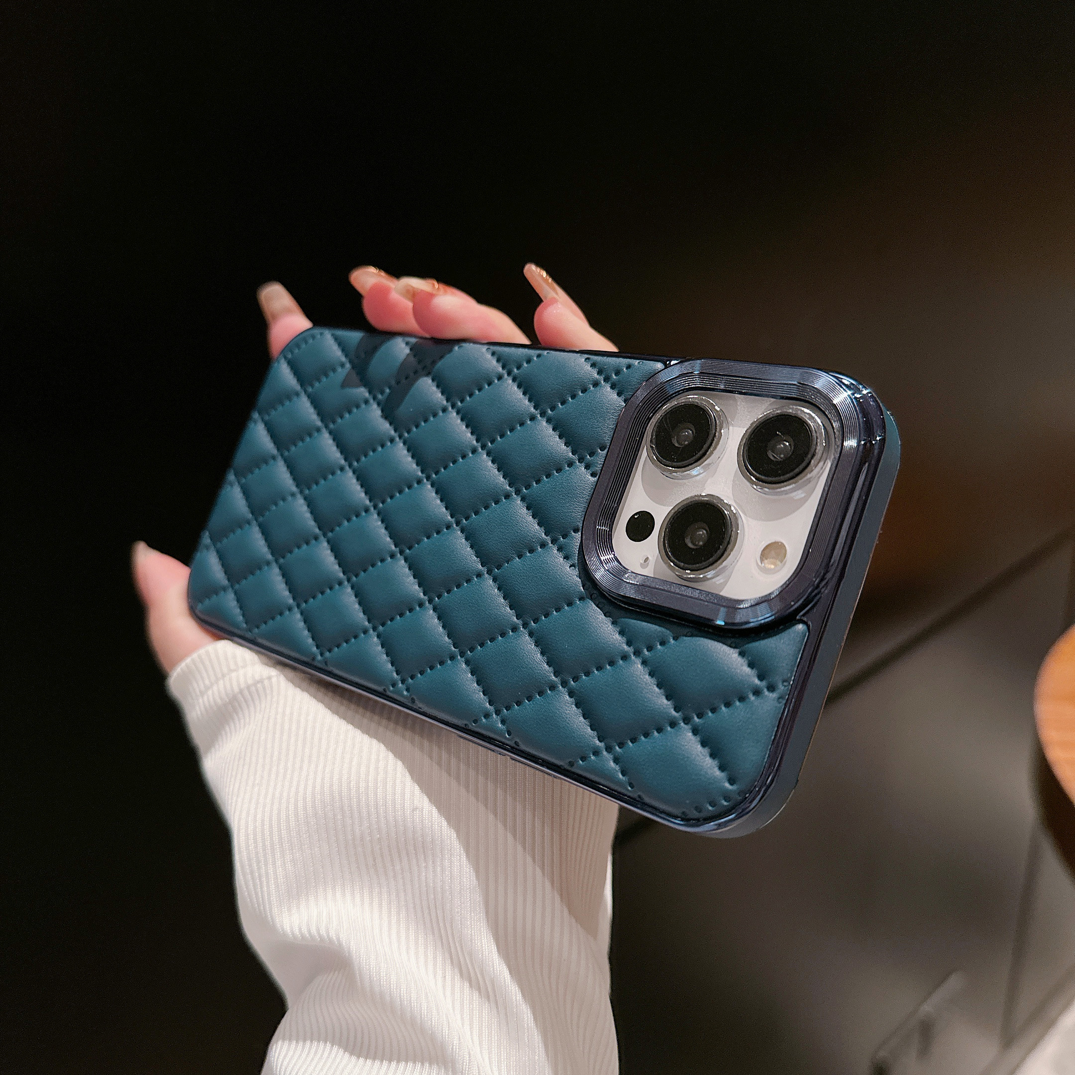 Luxury Leather 3D Diamond Shockproof Soft Metal Case for iPhone 16 15