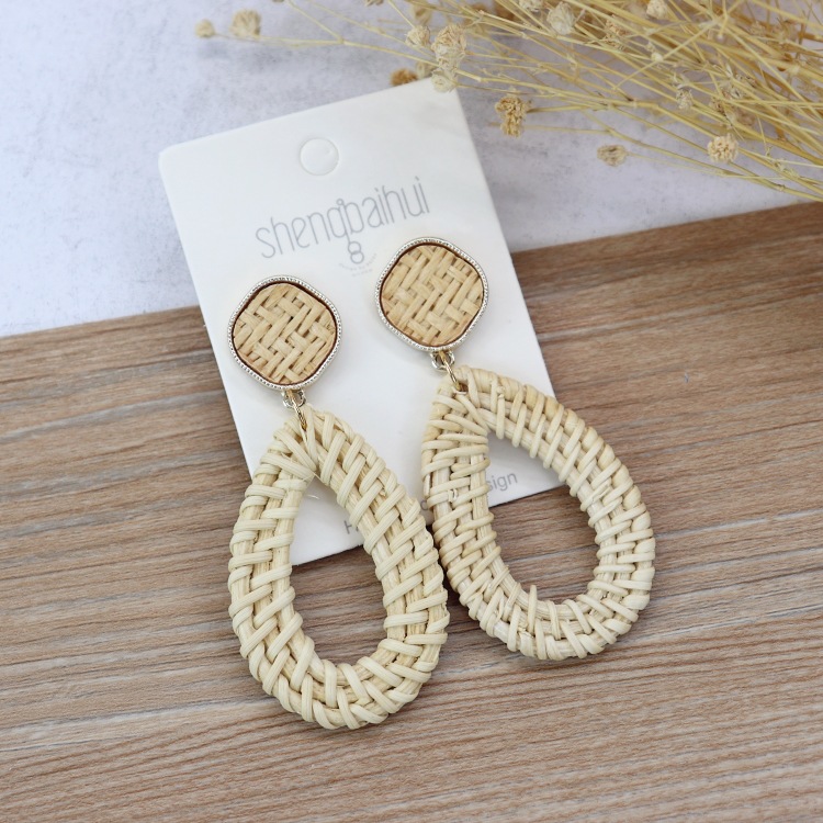 Retro handmade rattan woven earrings for women Bohemian beach holiday style versatile earrings temperament personality earrings