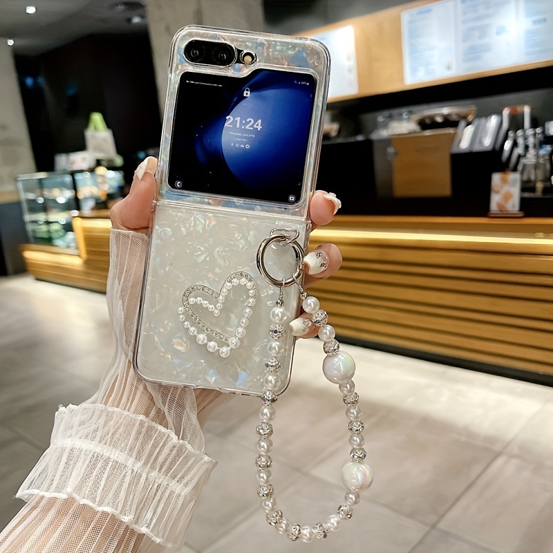 Diamond-Embellished Heart Design Case with Lanyard for Samsung Galaxy Z Flip 6 5 4 3