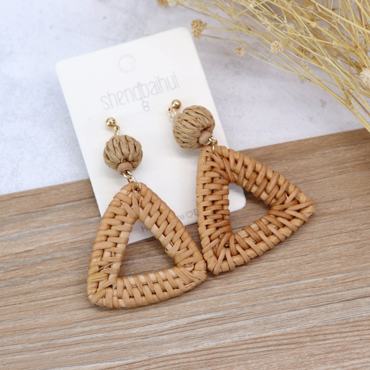 Retro handmade rattan woven earrings for women Bohemian beach holiday style versatile earrings temperament personality earrings