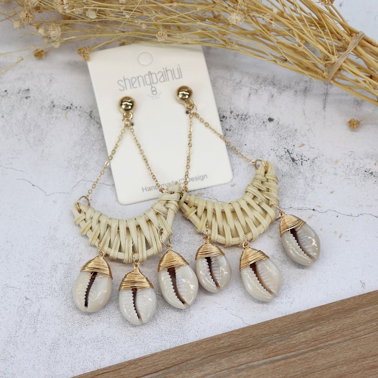 Retro handmade rattan woven earrings for women Bohemian beach holiday style versatile earrings temperament personality earrings