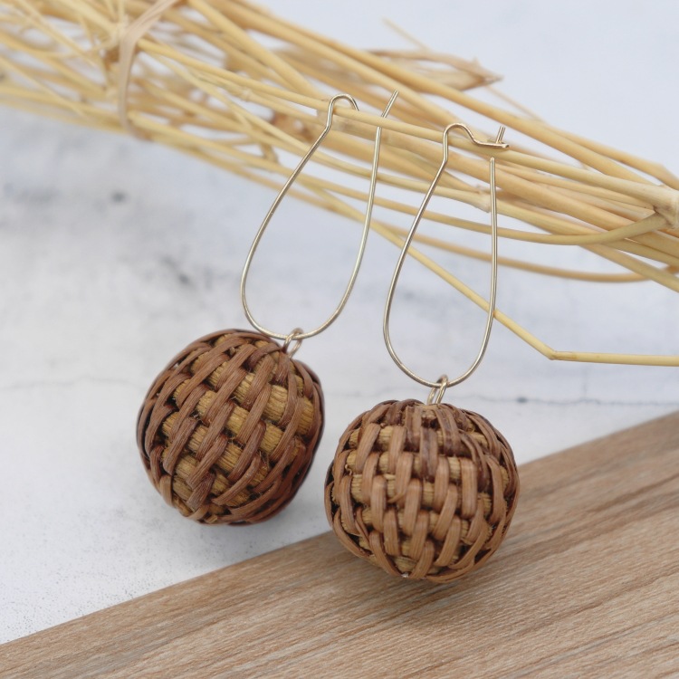 Retro handmade rattan woven earrings for women Bohemian beach holiday style versatile earrings temperament personality earrings