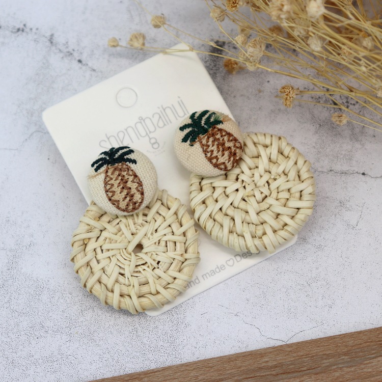 Retro handmade rattan woven earrings for women Bohemian beach holiday style versatile earrings temperament personality earrings