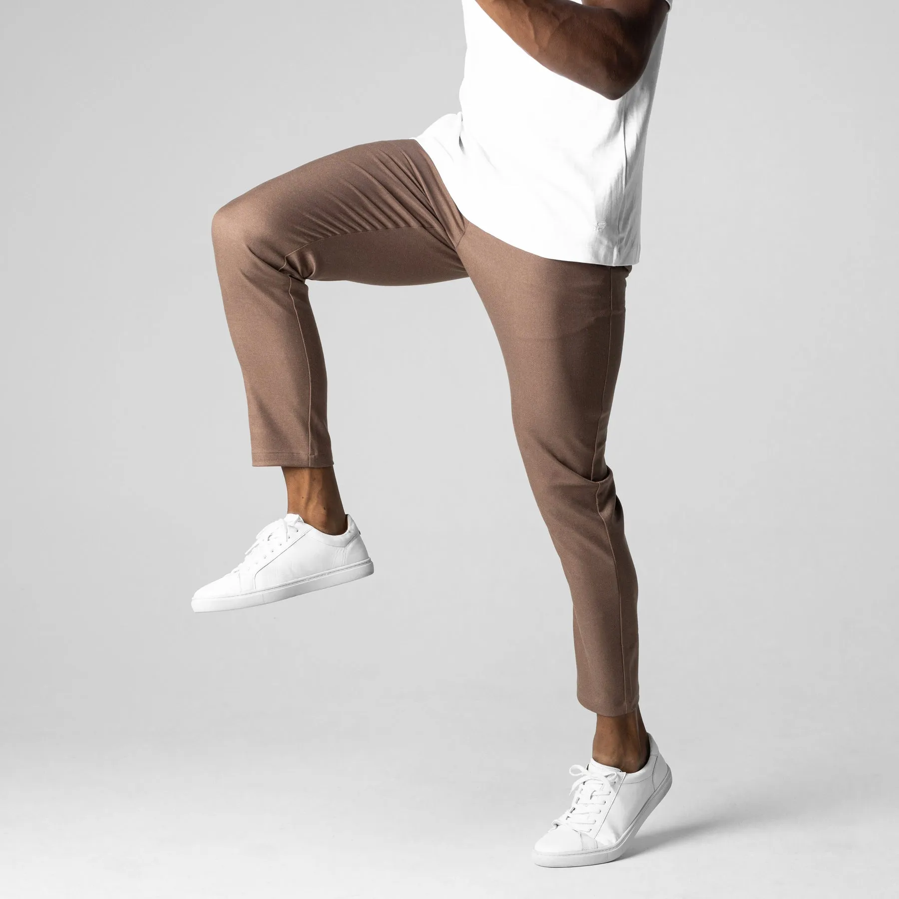 ACTIVE CHINOS - BROWN