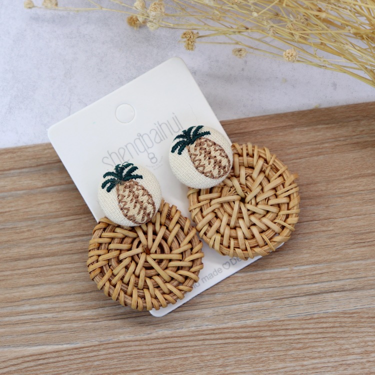 Retro handmade rattan woven earrings for women Bohemian beach holiday style versatile earrings temperament personality earrings