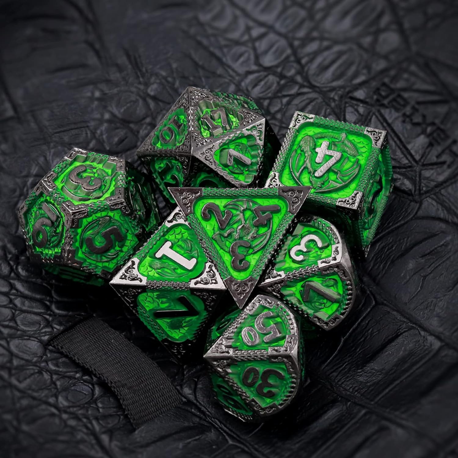 Haxtec Bloodstained Metal DND Dice Set Antique Iron Blood Metal D&D Dice Set Dragon Scale with Leather Dice Bag Bloodsplattered Metal Polyhedral Dice for Dungeons and Dragons TTRPG Gifts