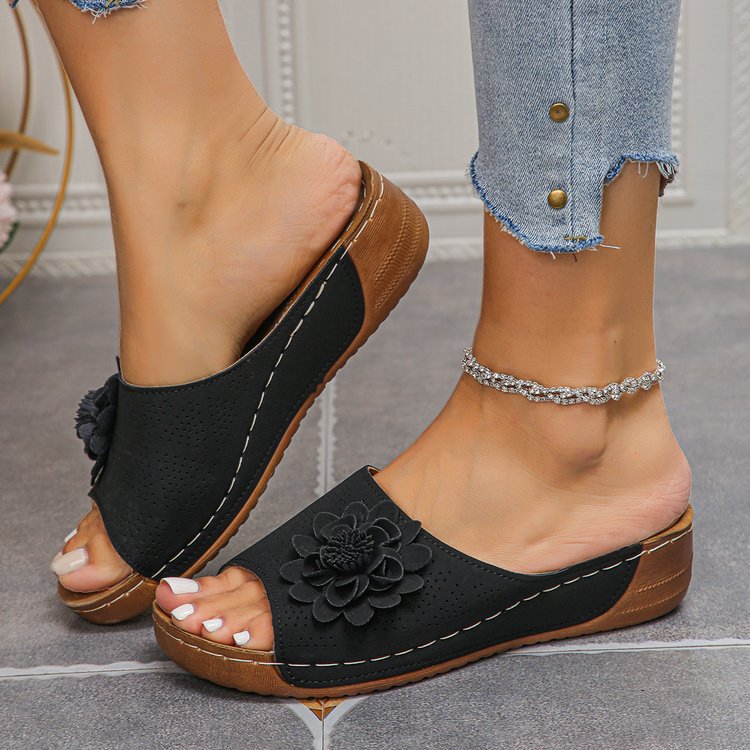 2025 Summer New Wedge Heel Open Toe Outdoor Slippers