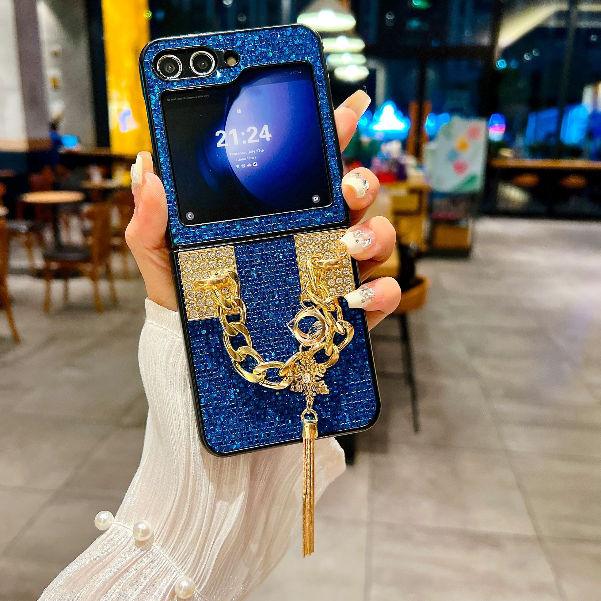 Luxury Bling Rhinestone Bracelet Phone Case For Samsung Galaxy Z Flip 5/4/3