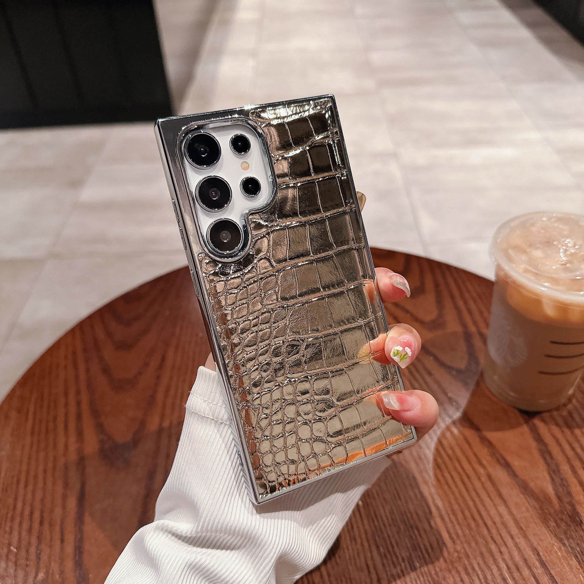 Plating Gradient Crocodile Pattern Leather Laser Case For Samsung Galaxy S24 Ultra S23 Plus S22