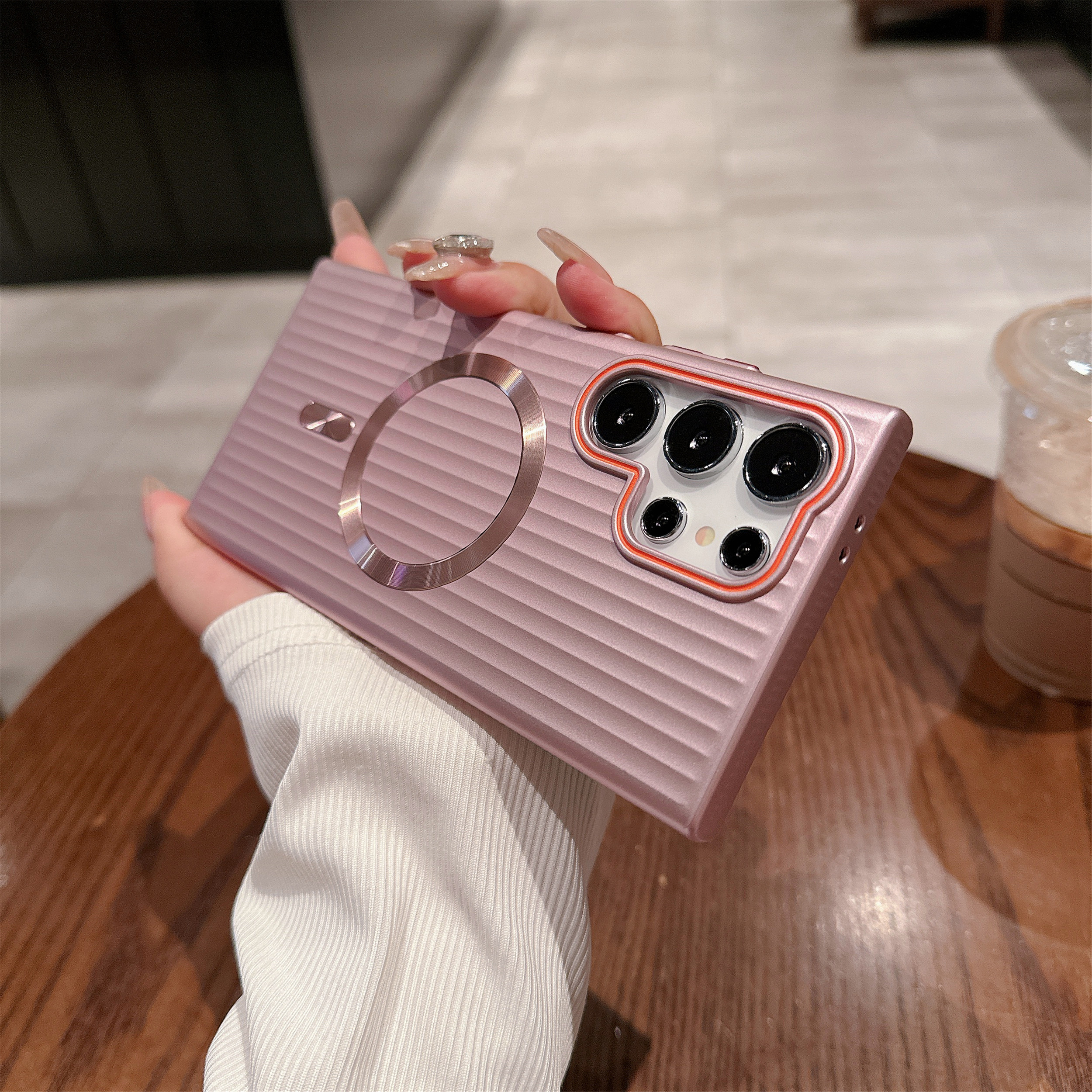 Plating Metallic Style Corrugated Stripes Luggage Case for Samsung Galaxy S24 S23 S22 Ultra Plus