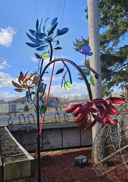 🔥 50% OFF - Beautiful Multi Colored Flowers Wind Spinner