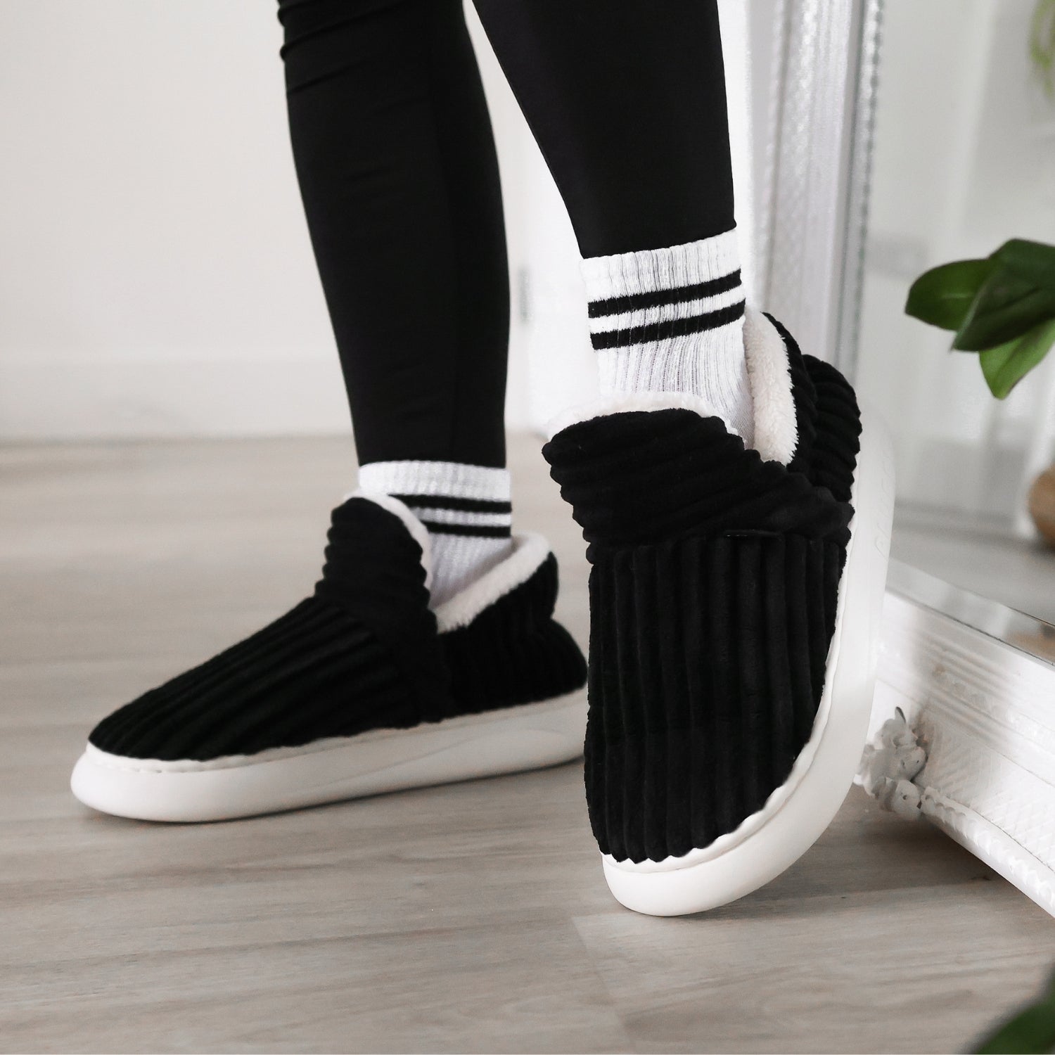 Last Day Sale 50% OFFThe Cozy & Stylish Slippers