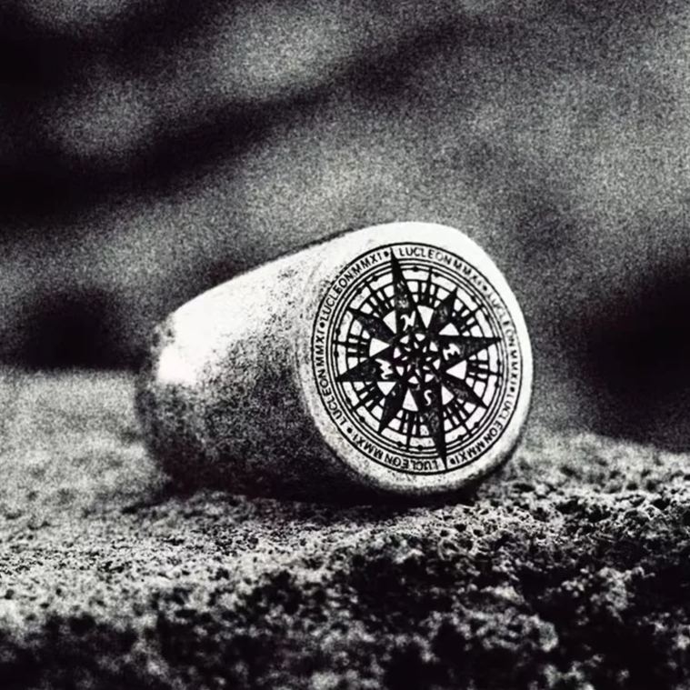 TheToughOne Men Silver Ring, Compass, thetoughone.com