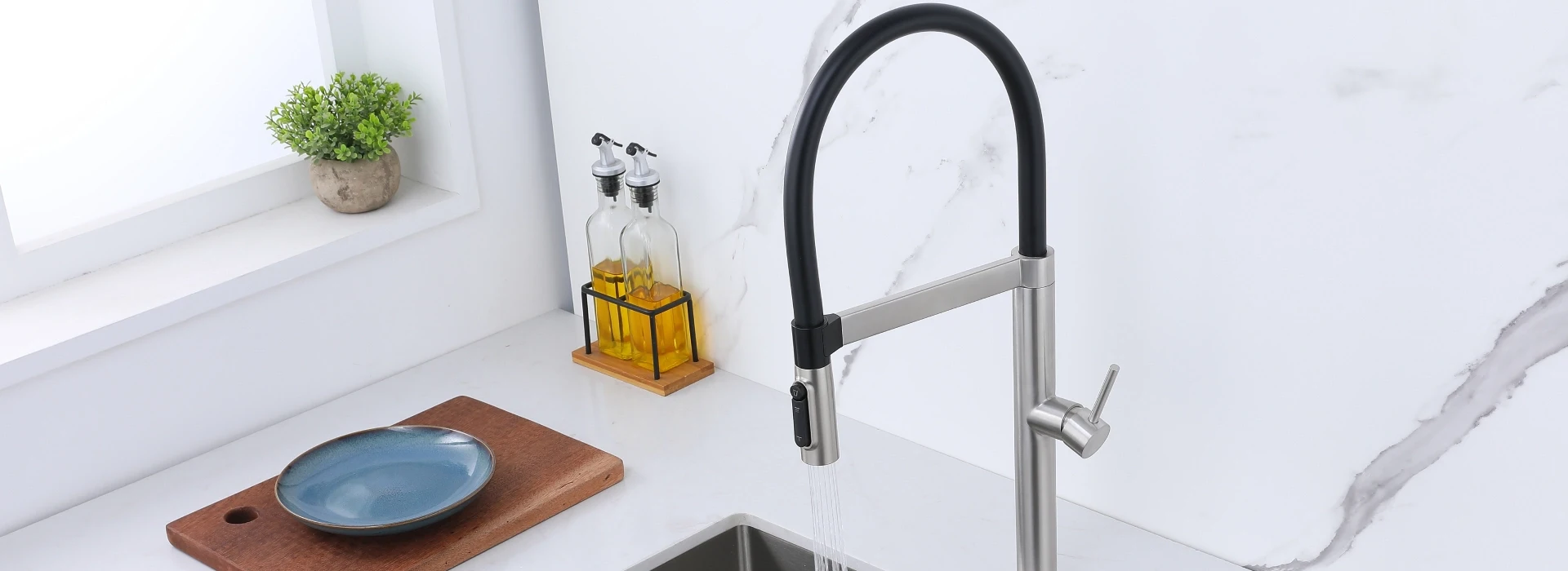{"default":"Pull Out Sprayer 3-Way Mixer Tap"}
