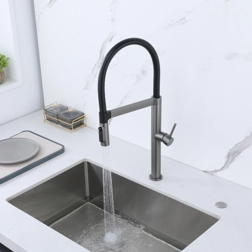 Stainless Steel Magnetic Docking Pull Out Sprayer 3-Way Mixer Tap-2